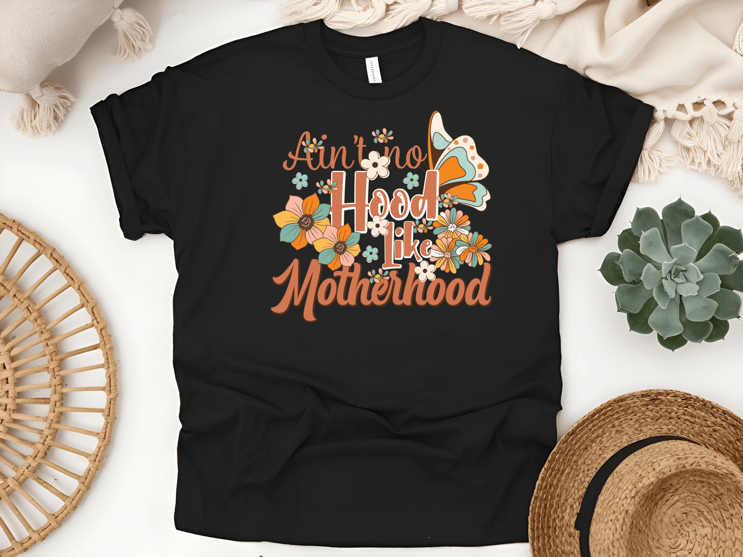 Ain't No Hood Like Motherhood - Lotta and Liv