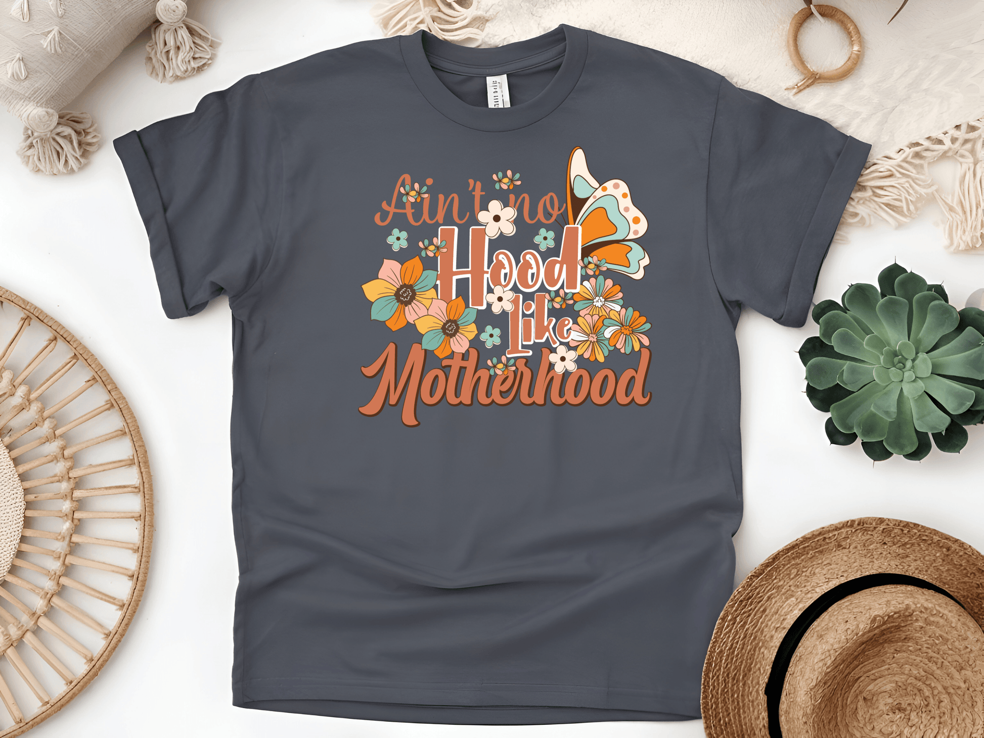 Ain't No Hood Like Motherhood - Lotta and Liv
