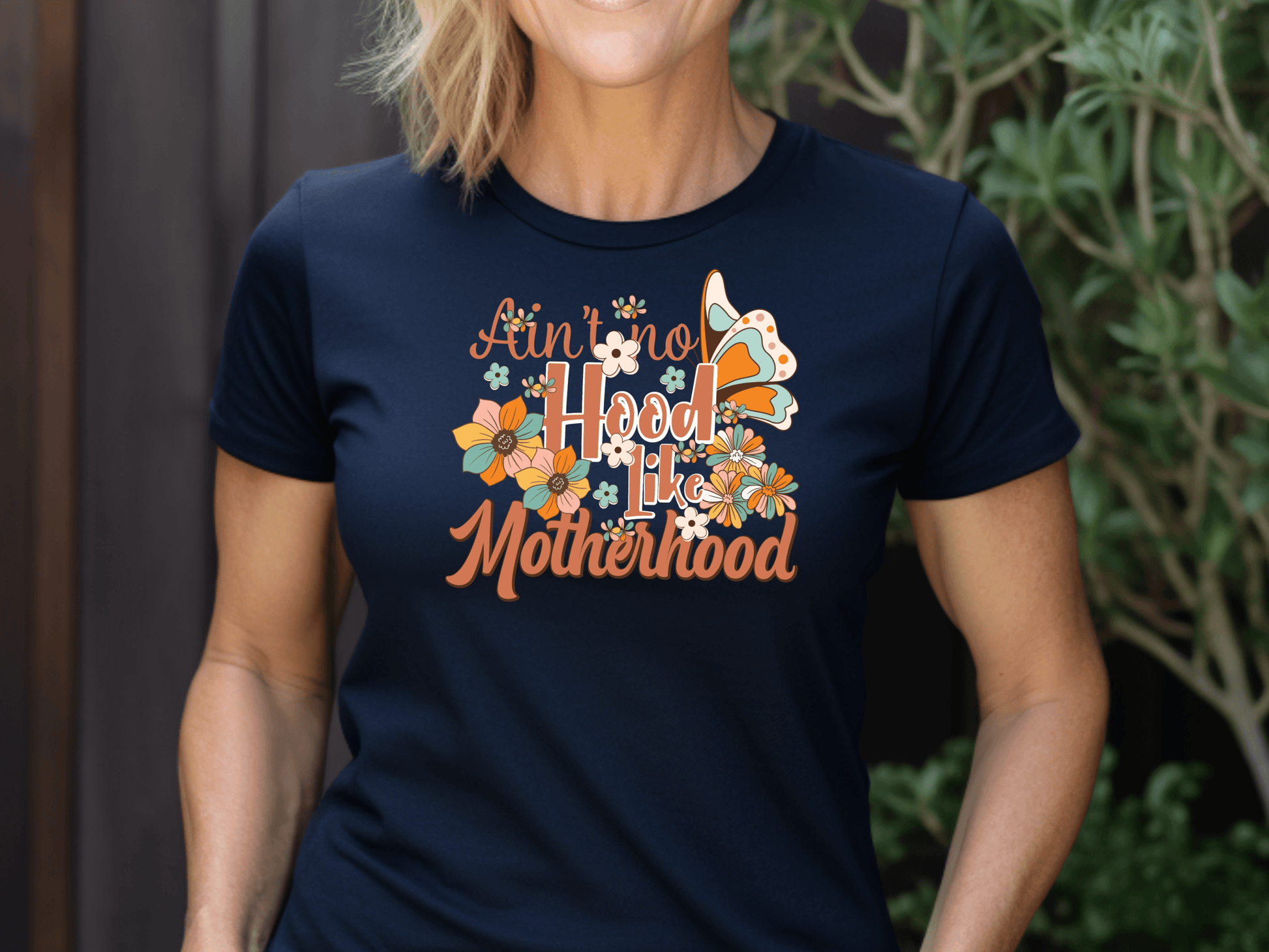 Ain't No Hood Like Motherhood - Lotta and Liv