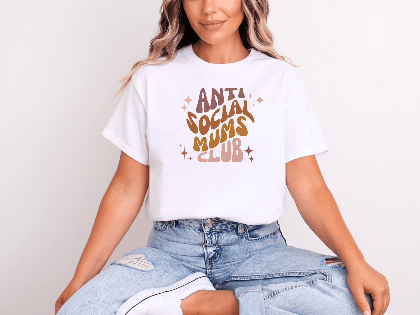 Anti Social Mums Club Softstyle T-Shirt - Funny & Comfy Minimalist Tee for Mums Who Love ‘Me Time’ - Lotta and Liv