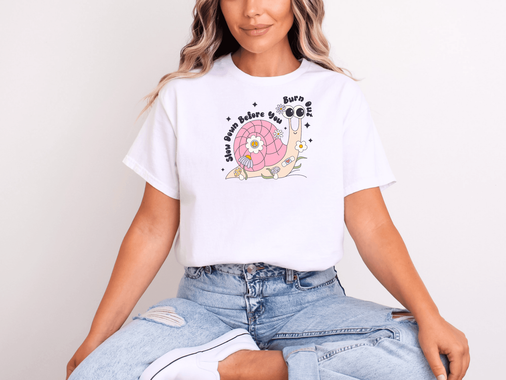 Slow Down Before You Burn Out – Motivational Snail Quote Unisex Softstyle T-Shirt - Lotta and Liv