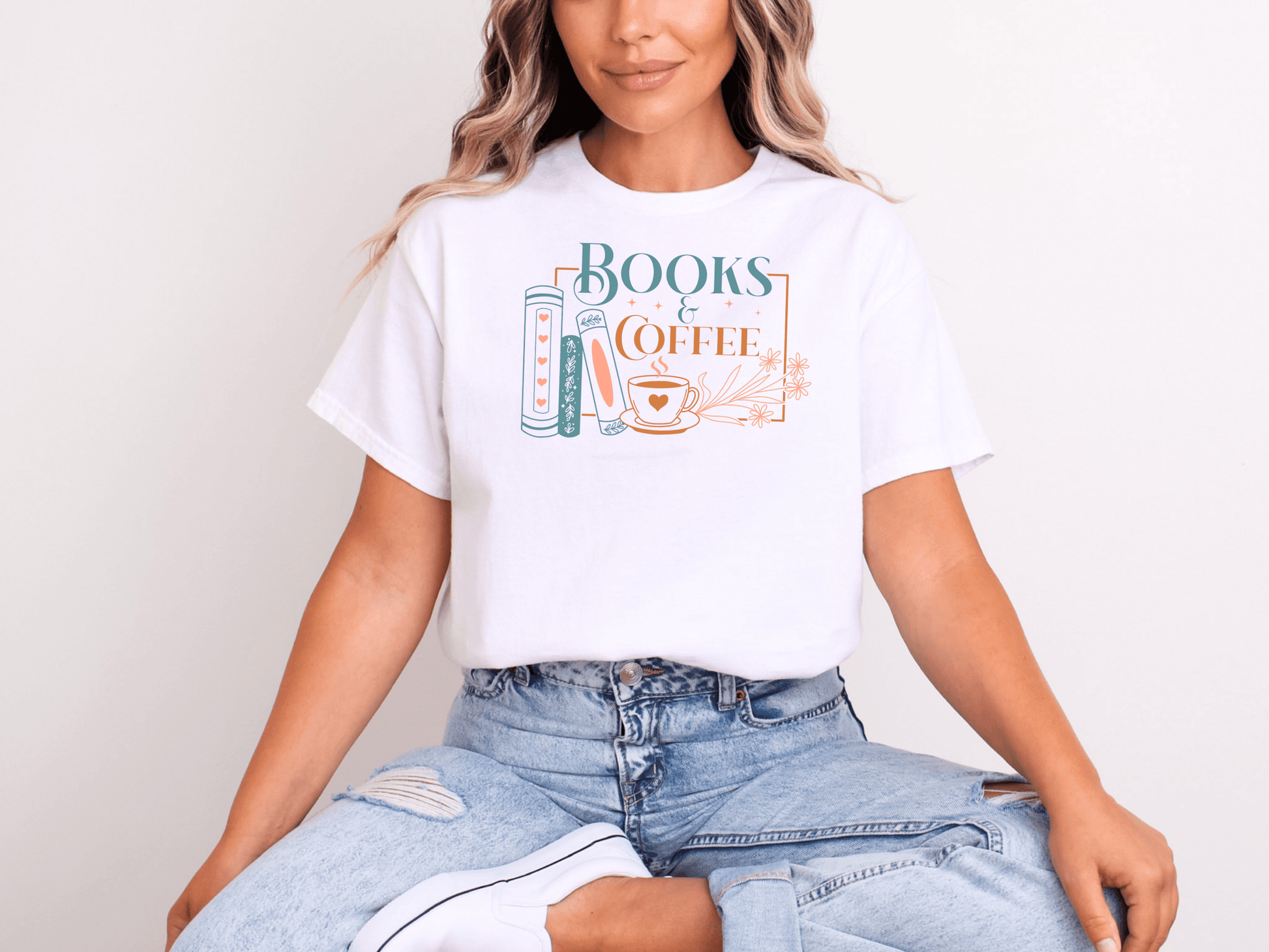 Books & Coffee Unisex T-Shirt – The Perfect Tee for Bookworms & Coffee Lovers - Lotta and Liv